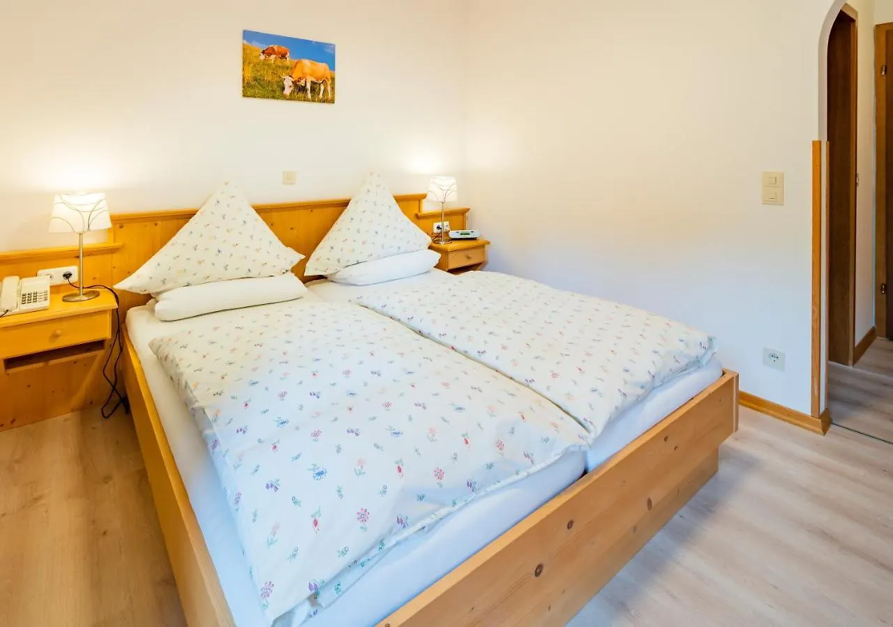 Hotel-Pension-Ostler Bad Wiessee Guest house